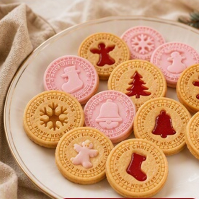 🎄🍪 3D Christmas Cookie Mould Set — 9 Festive Stamps for Holiday Baking